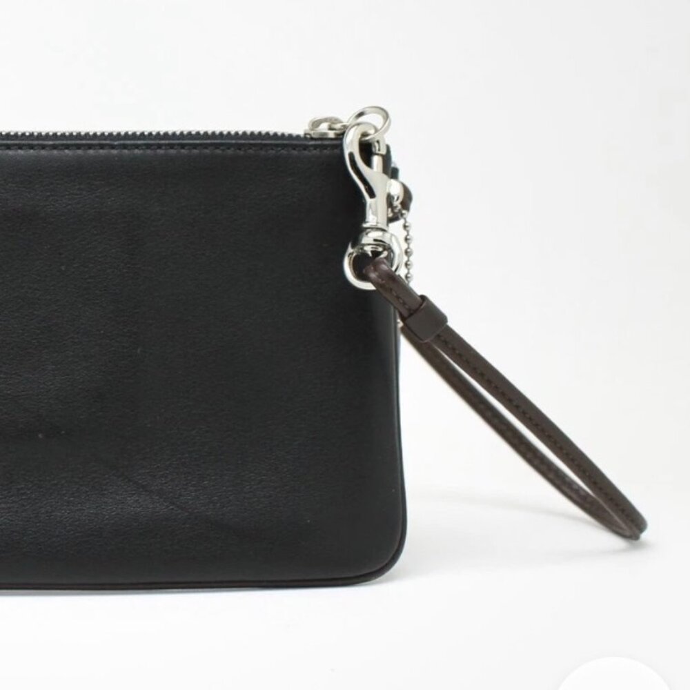 COACH "SOHO" Vintage Leather Wristlet - Picture 13 of 14